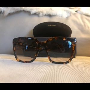 Brand new Tom Ford Dark Havana Amarra Sunglasses